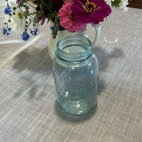 Vintage Atlas strong shoulder mason jar - Picture 1 of 6